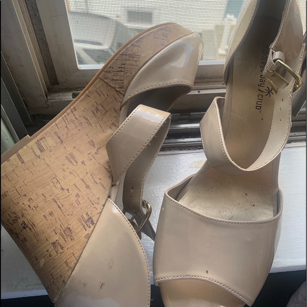 Heels - Picture 5 of 6